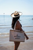 Beach nearby, white sand, sun loungers, beach umbrellas
