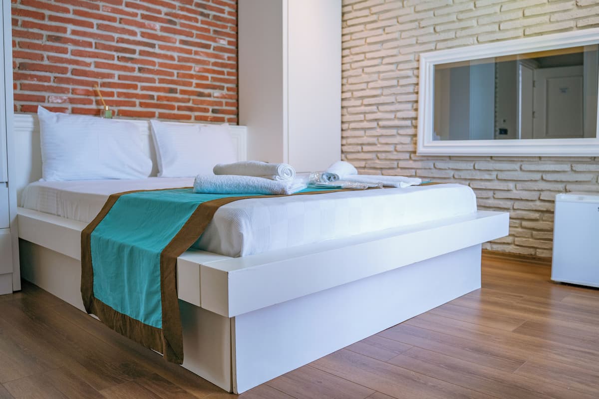 Luxe beddengoed, een minibar, gratis wifi, beddengoed