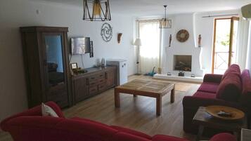 Family Condo, 2 Bedrooms | Minibar, in-room safe, soundproofing, bed sheets