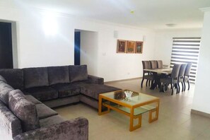 غرفة المعيشة