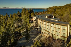 Garden - Aguila Mora Suites & Spa (San Carlos de Bariloche)