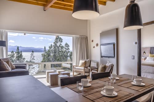 Apartamento luxo | Vista para o lago
