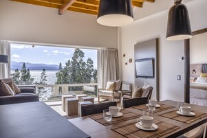 Deluxe apartman | Tóra néző