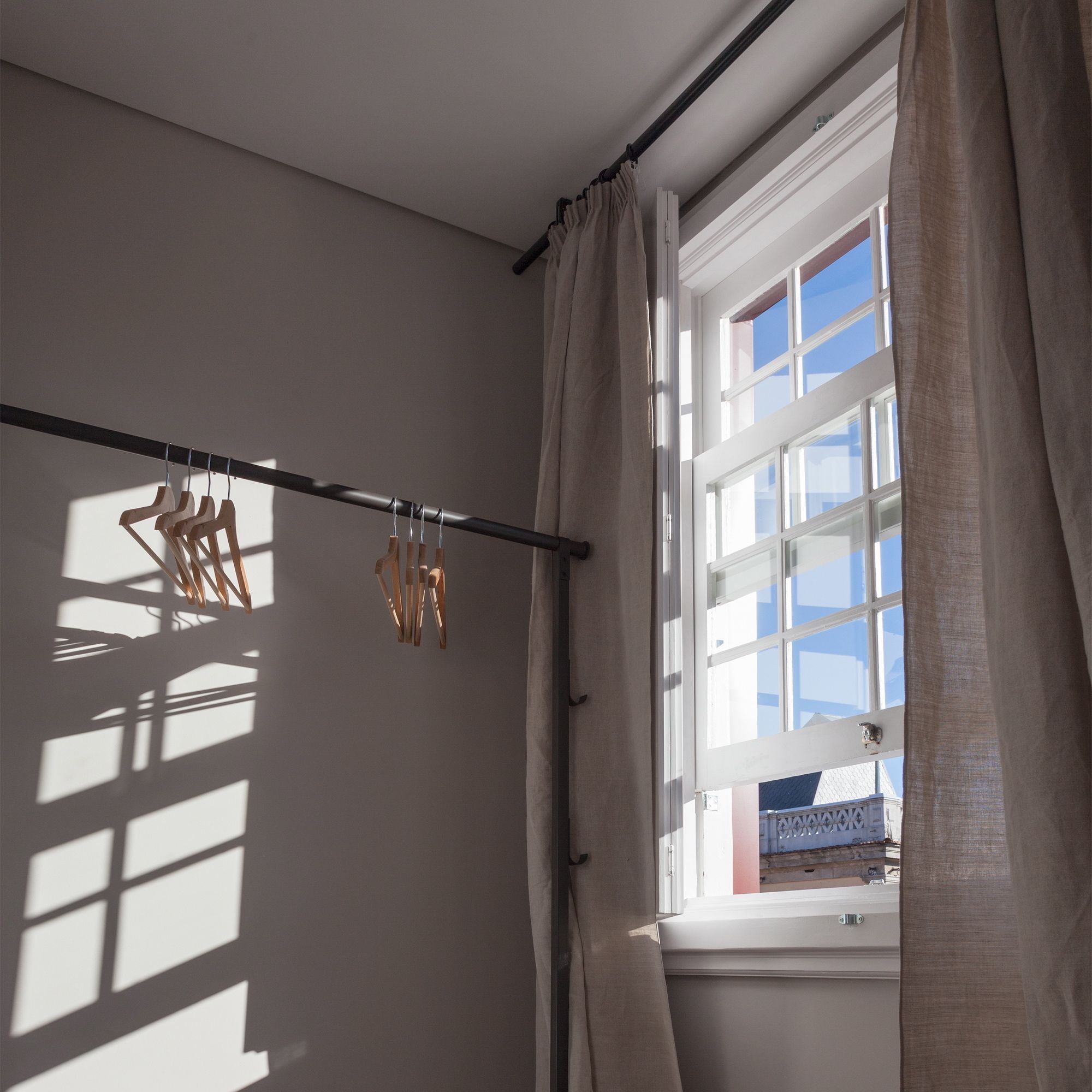 Photo - B The Guest Downtown