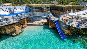 Private beach nearby, white sand, free beach shuttle, sun loungers