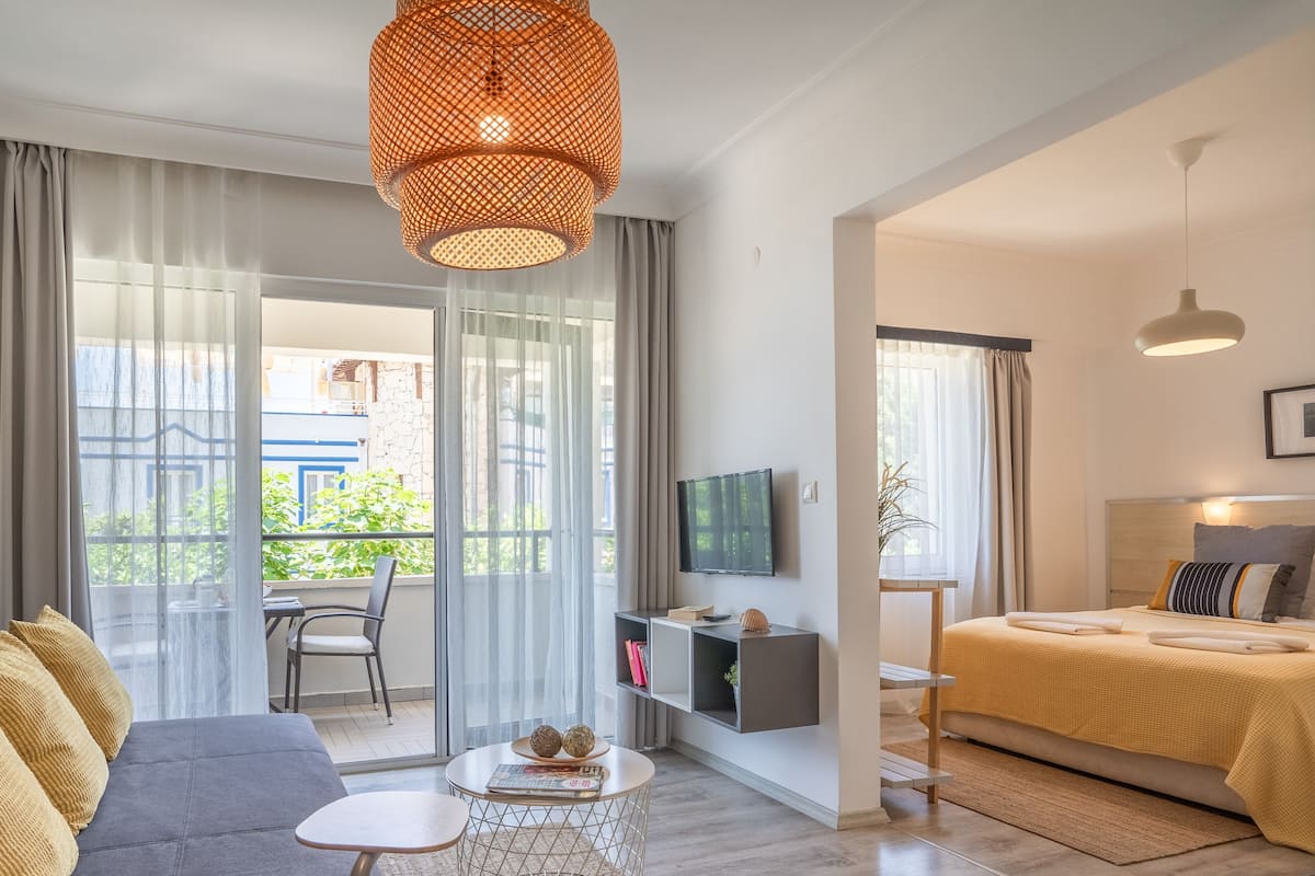 superior suite | 2 bedrooms, premium bedding, in-room safe, individually decorated