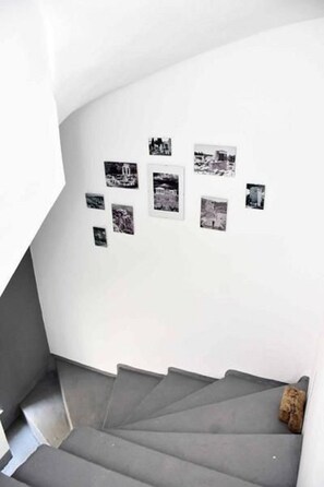 遮光窗簾/窗簾、免費 Wi-Fi、床單