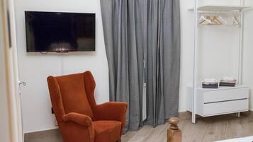 Camera doppia (Senape) | Ferro/asse da stiro, culle/letti per bambini (a pagamento)