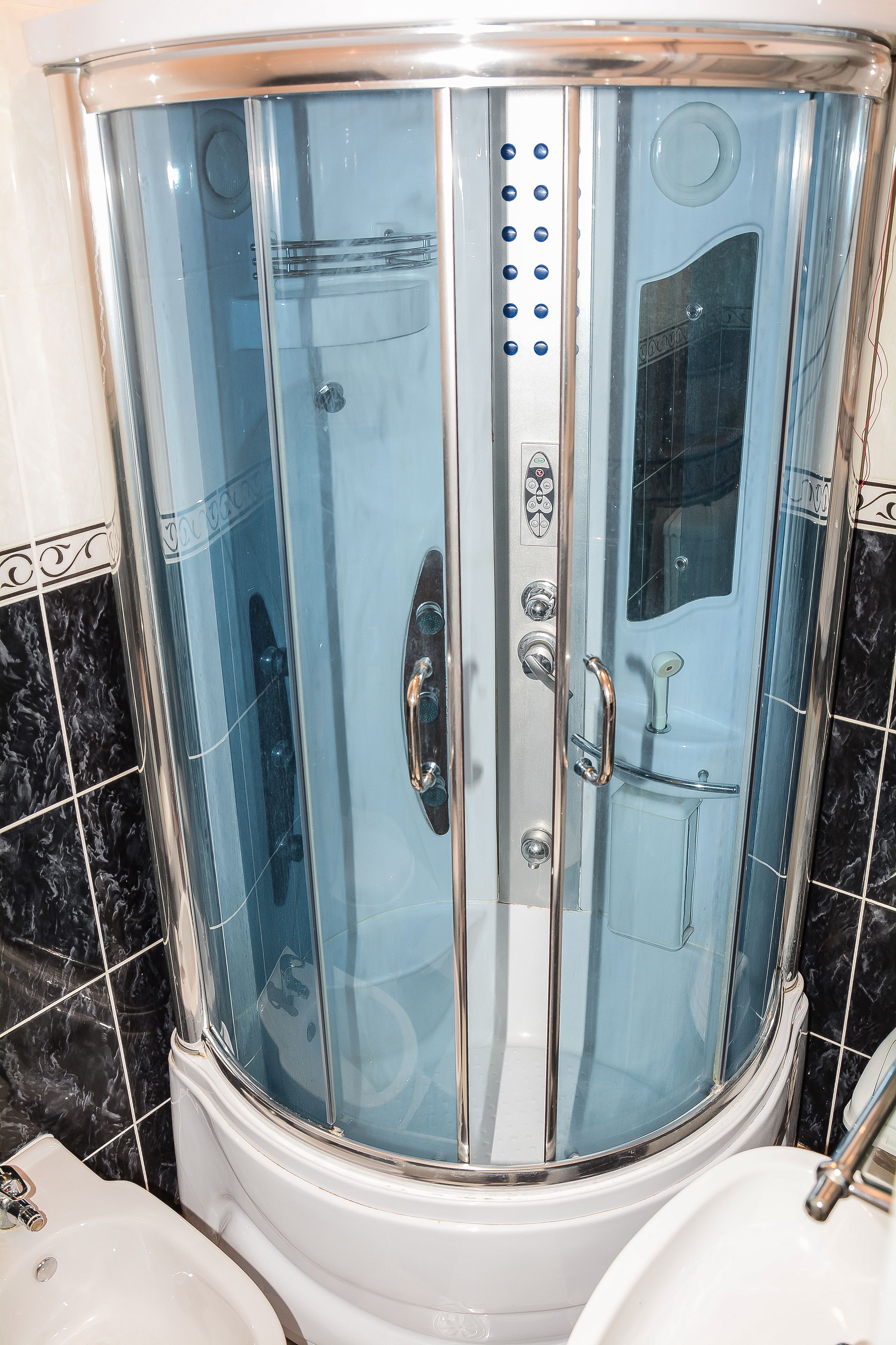 Studio | Bathroom shower