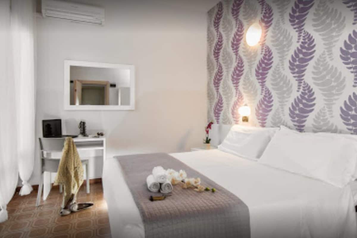 Superior kamer, 1 twee- of 2 eenpersoonsbedden | Een kluis op de kamer, individueel gedecoreerd, individueel gemeubileerd