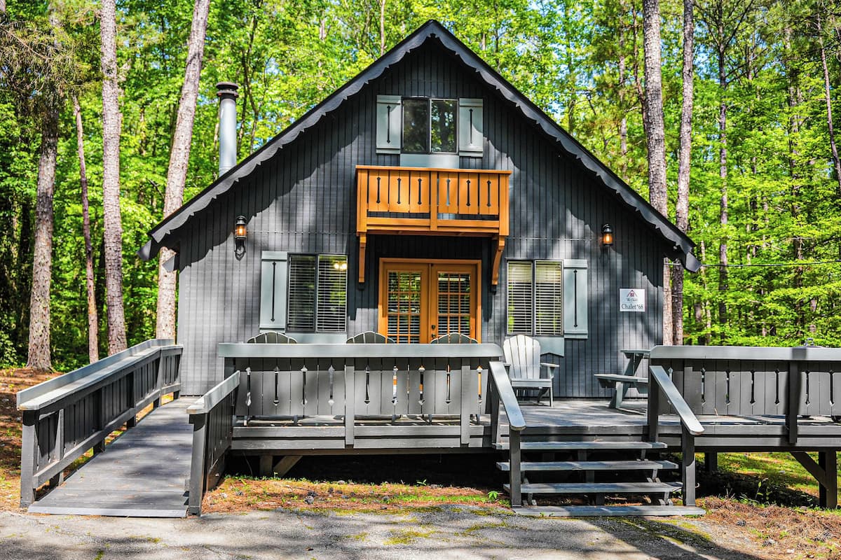 Family Chalet, 3 Bedrooms (C68) | Iron/ironing board, individually decorated, individually furnished