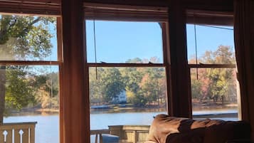 Family Chalet, 3 Bedrooms, Pets allowed (C90) | Individually decorated, individually furnished, iron/ironing board