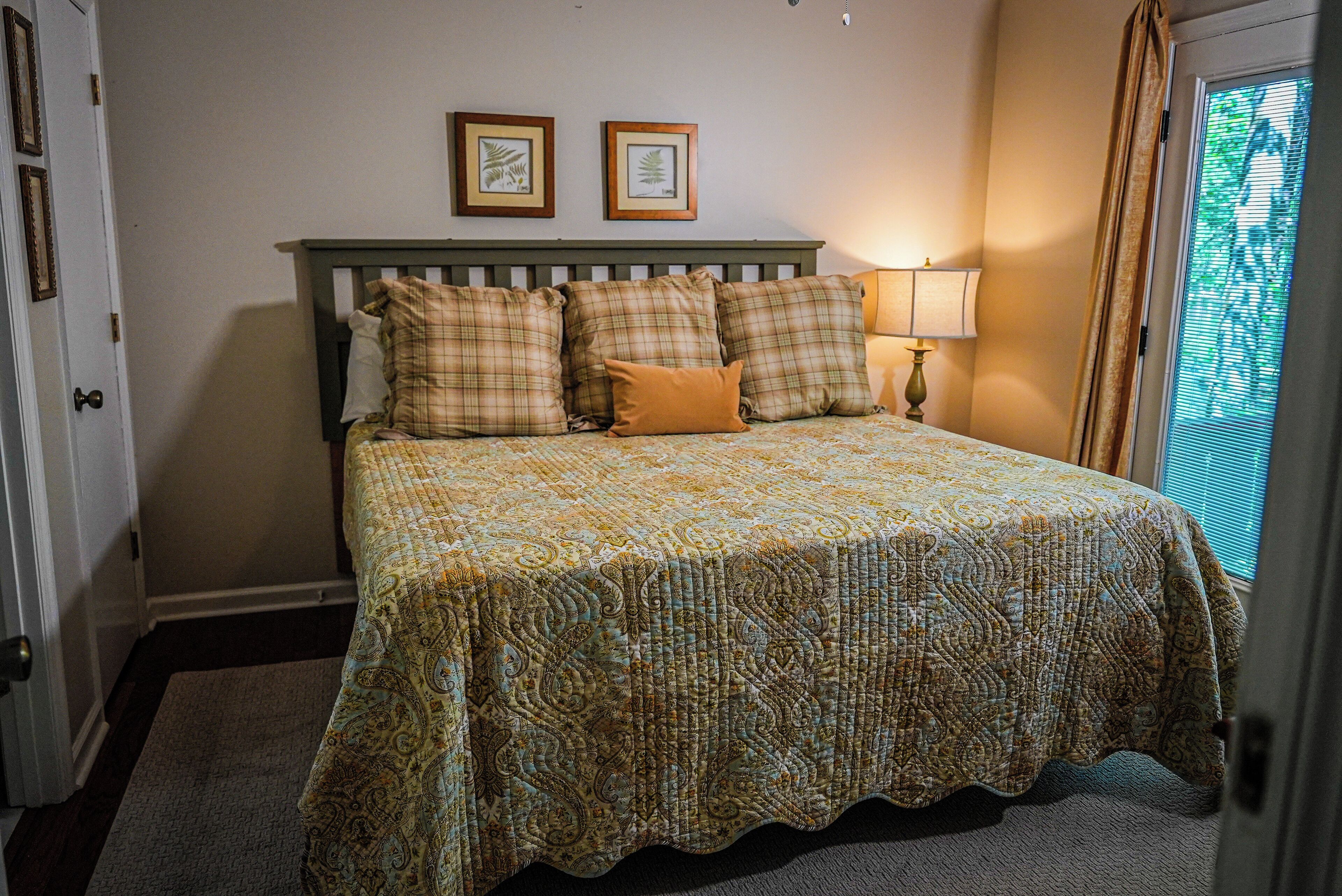 Family Chalet, 4 Bedrooms, Pets Allowed | Individually decorated, individually furnished, iron/ironing board