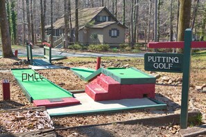 Children's area - Pine Mountain Club Chalets Resort (Pine Mountain)