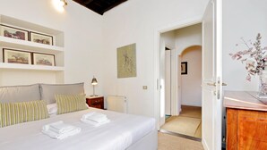 House, Multiple Beds, City View (Trevi Elegant Apartment) | 1 bedroom, bed sheets - Trevi Elegant Apartment (Rome)