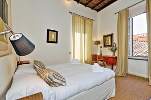 Apartment (1 Bedroom) | 1 bedroom, individually decorated, individually furnished, bed sheets