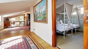 House, Multiple Beds, City View (Spanish Steps Terrace Penthouse)
