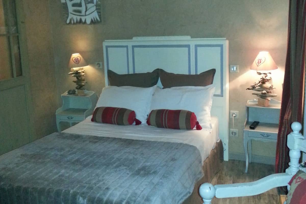 Tweepersoonskamer (Rue Longue) | Gratis wifi, beddengoed