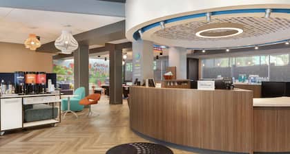 Tru by Hilton Harbison Columbia
