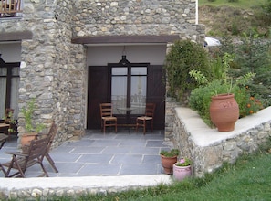 스탠다드 더블룸 또는 트윈룸, 퀸사이즈침대 1개, 금연, 호수 전망 | 미니바, 객실 내 금고, 각각 다른 스타일의 인테리어, 각각 다르게 가구 비치