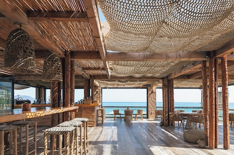 Restaurant. Kimpton La mer Crete