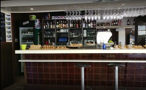 بار (في المنشاة)