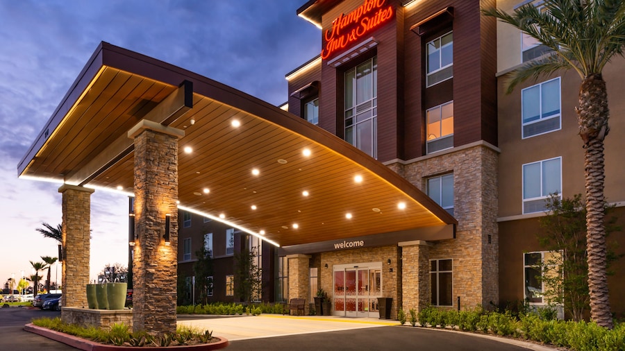 Hampton Inn & Suites Buena Park