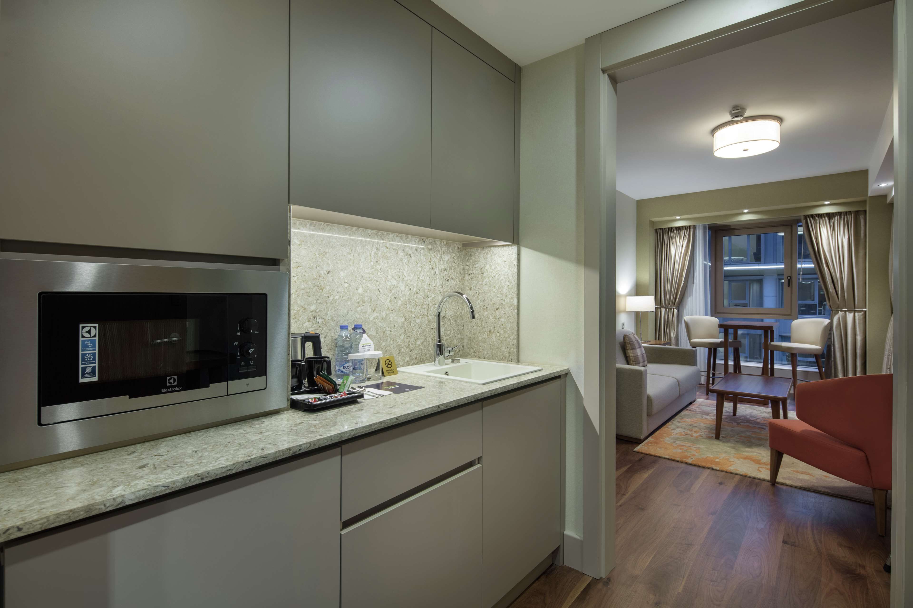 superior suite, 1 bedroom | 1 bedroom, hypo-allergenic bedding, minibar, in-room safe