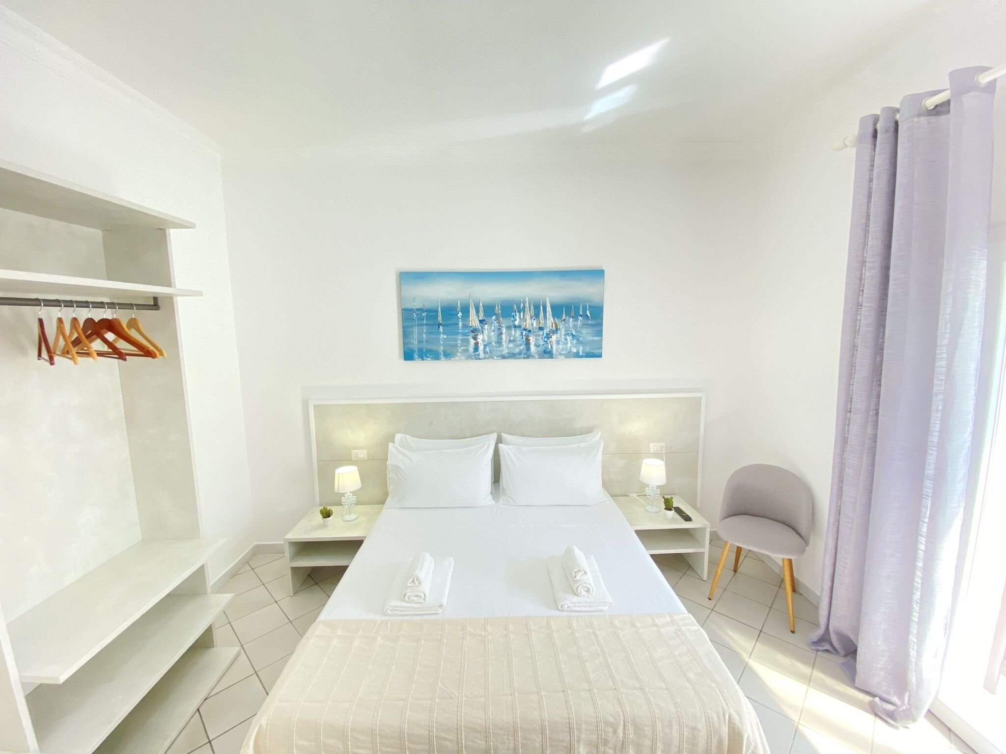 1 bedroom, Egyptian cotton sheets, premium bedding, memory foam beds