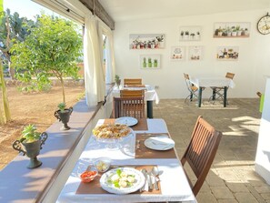 Ilmainen päivittäinen buffetaamiainen 