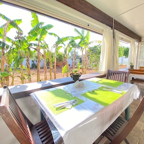 In-room dining