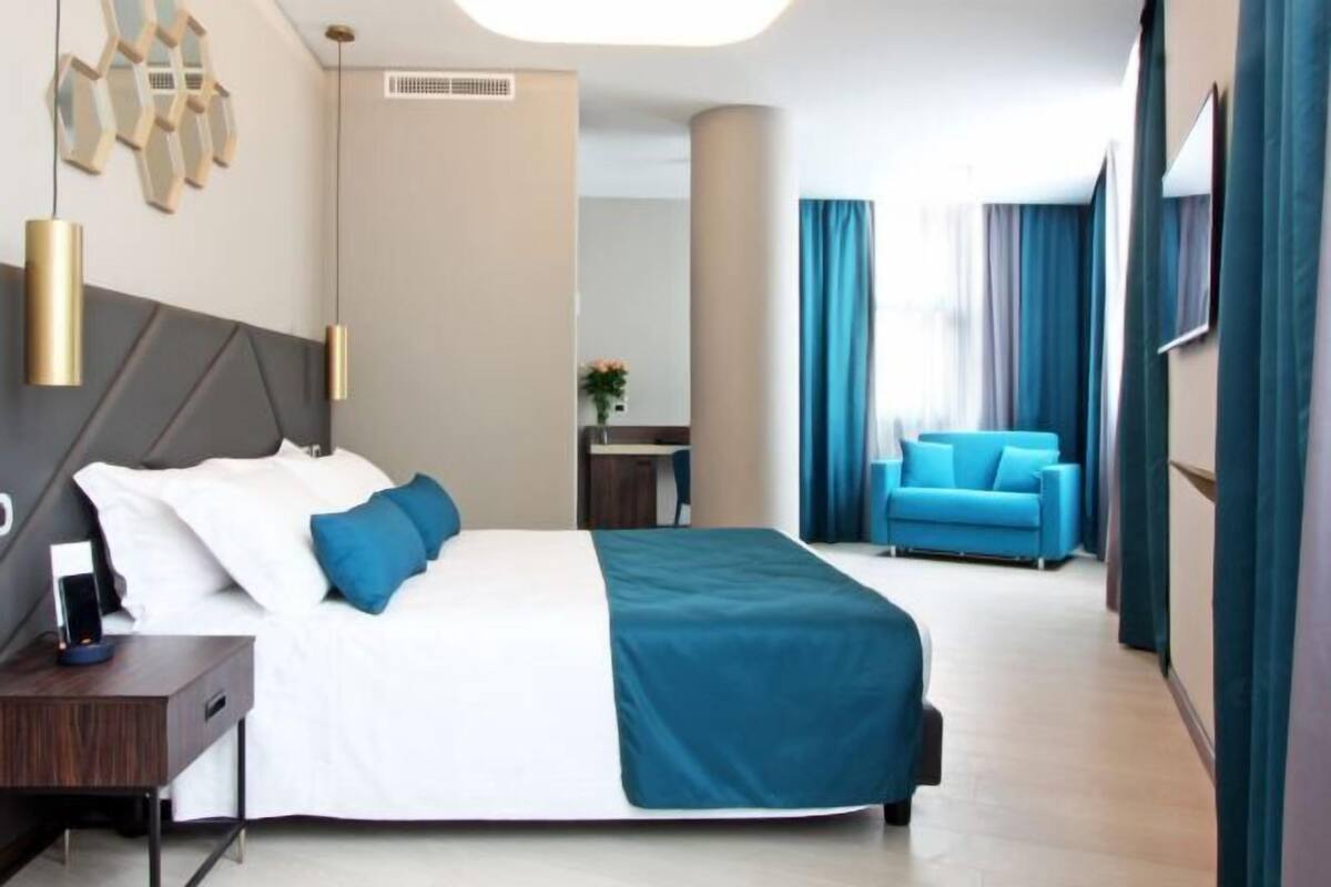 Minibar, una cassaforte in camera, una scrivania, insonorizzazione