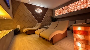 Salas de tratamiento para parejas y baño turco o hammam