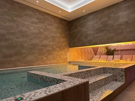 Couples treatment rooms, Turkish bath, body treatments