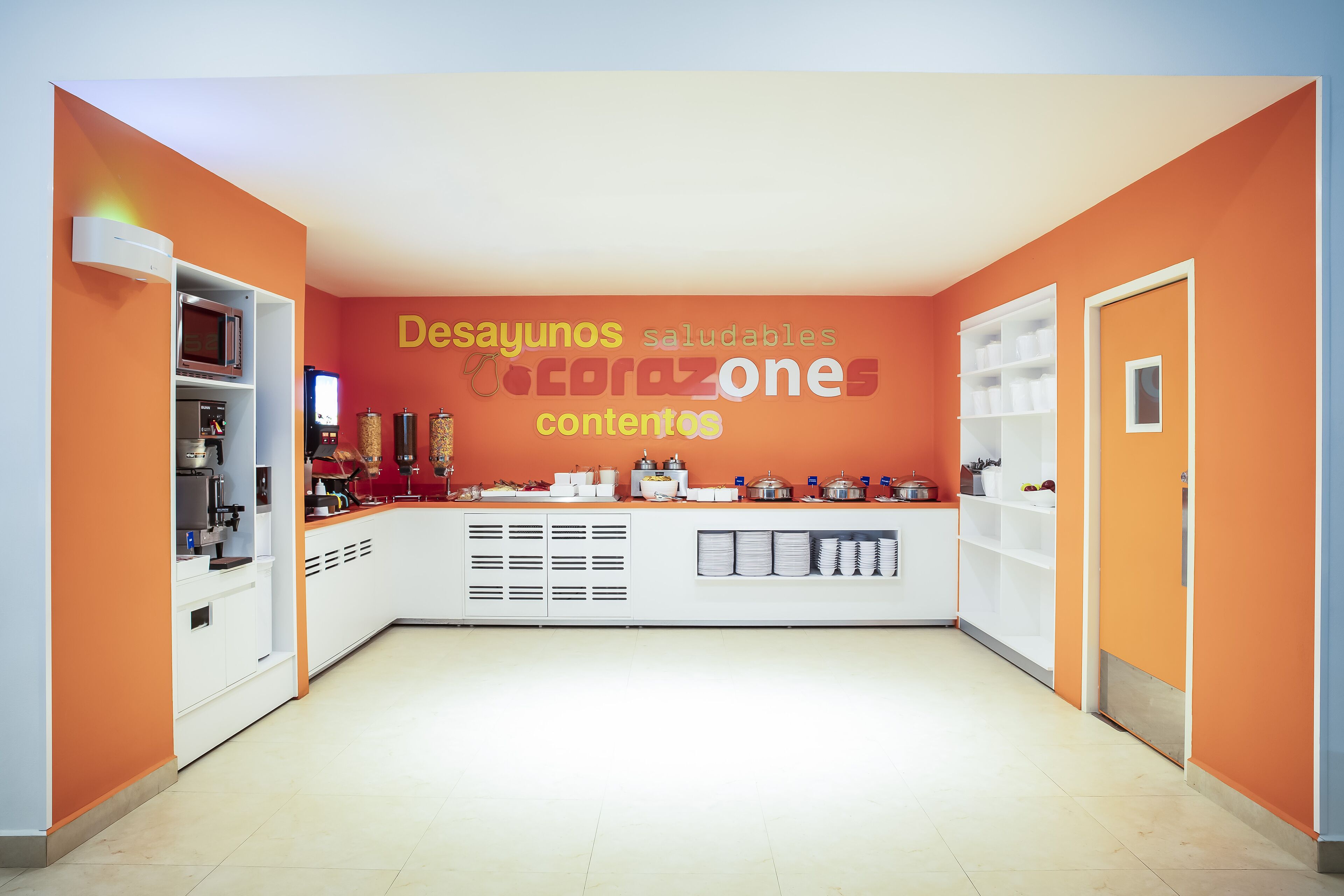 lunch and dinner served