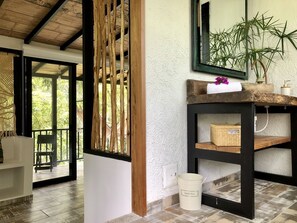 Bügeleisen/Bügelbrett, Rollstuhlgeeignet