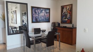 Appartement | Restauration dans la chambre