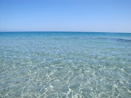 Sulla spiaggia, yoga