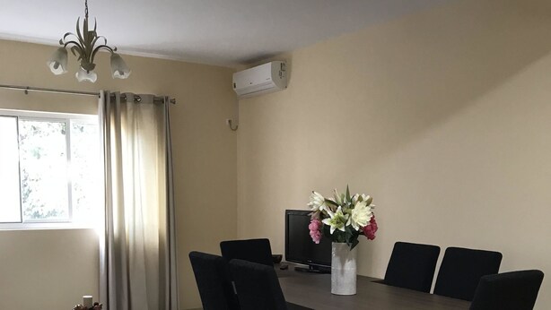 Căn hộ, 1 phòng ngủ | Khu vực ăn uống tại phòng