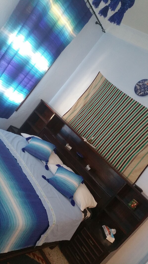 Apartment | 2 bedrooms, individually decorated, individually furnished, desk