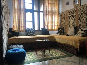 2 bedrooms, individually decorated, individually furnished, desk - casa di gusto (Chefchaouen)