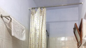 Shower, free toiletries, towels - casa di gusto (Chefchaouen)