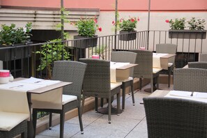 Terrace/patio - Hotel Garni Golf (Ascona)