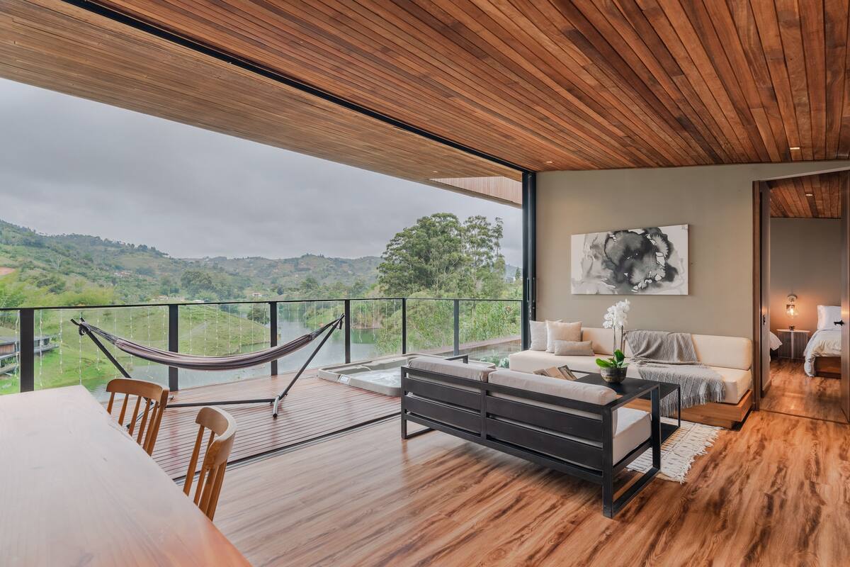 Cabaña clásica, 2 habitaciones, hidromasaje, vista al lago | Vista desde la habitación