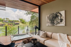 View from room - Joinn Houtel Guatape (El Peñol)