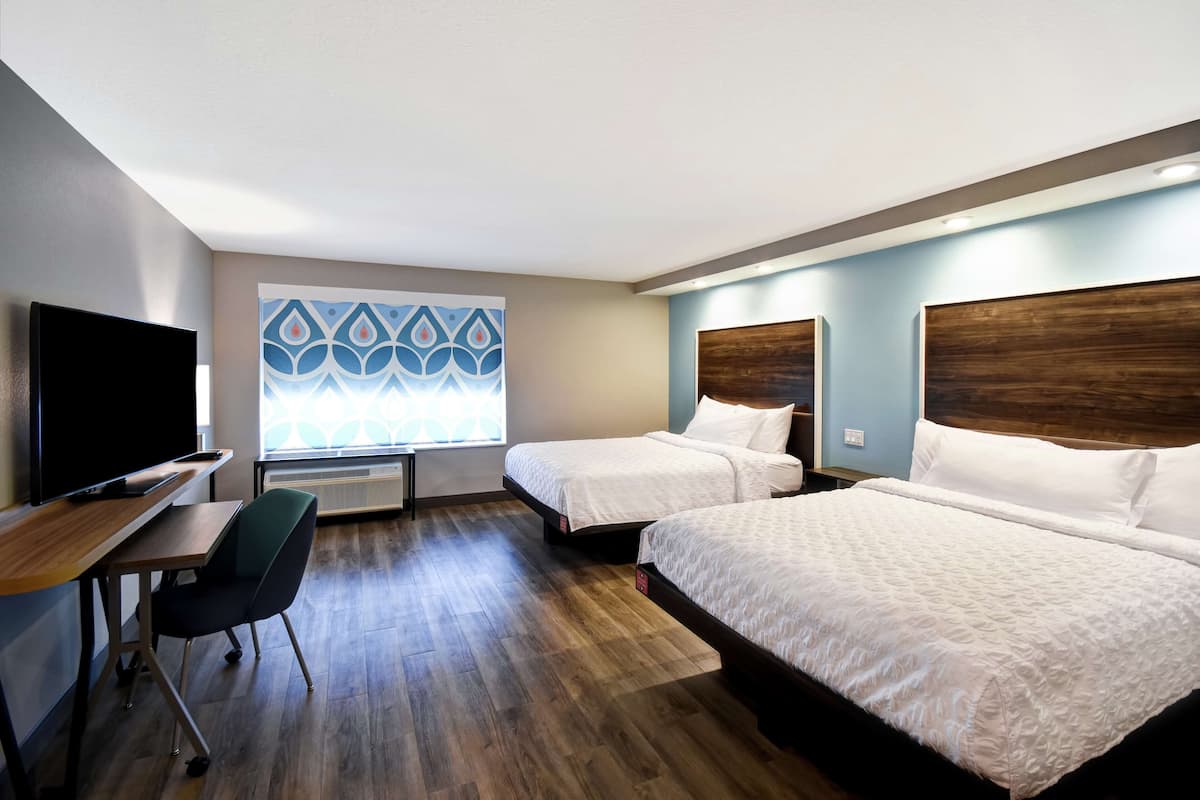 room, 2 queen beds, accessible (roll-in shower) | hypo-allergenic bedding, iron/ironing board, free wifi, bed sheets