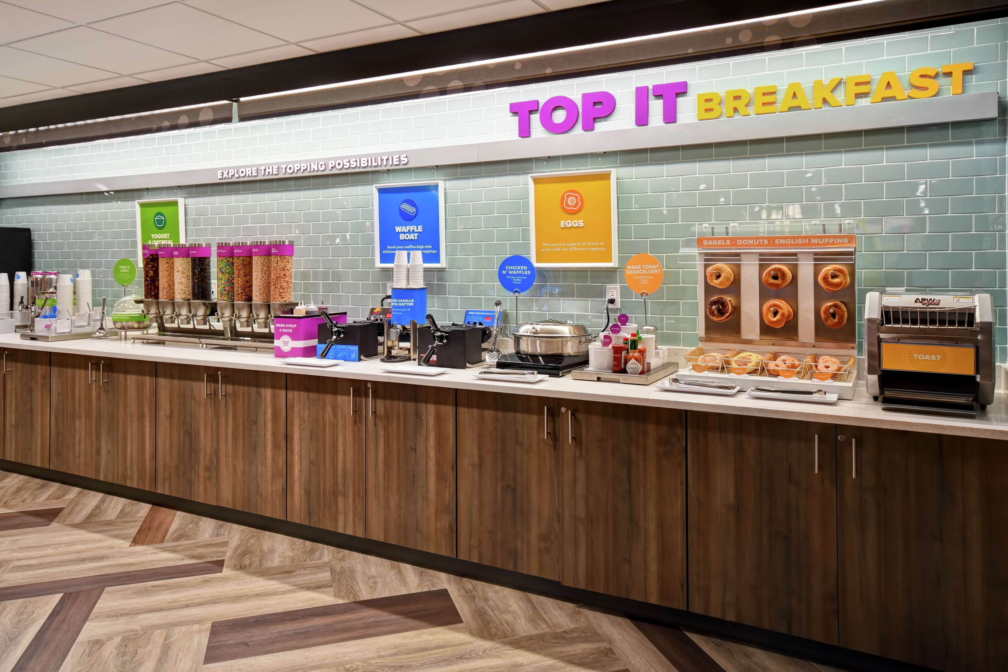 Ilmainen päivittäinen buffetaamiainen 