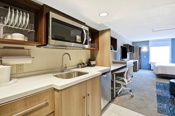 Studio Suite, 1 King Bed, Non Smoking | Desk, laptop workspace, blackout drapes, soundproofing