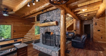 Custom Built Log Cabin Twin Mountain Bretton Woods Cannon Franconia 3 King beds