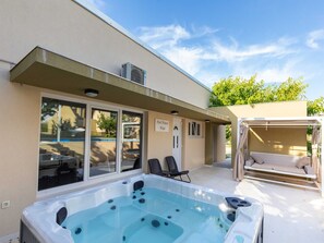 Terrace/patio - Great Villa Field Hills with sauna and jacuzzi (Poljica-Brig)